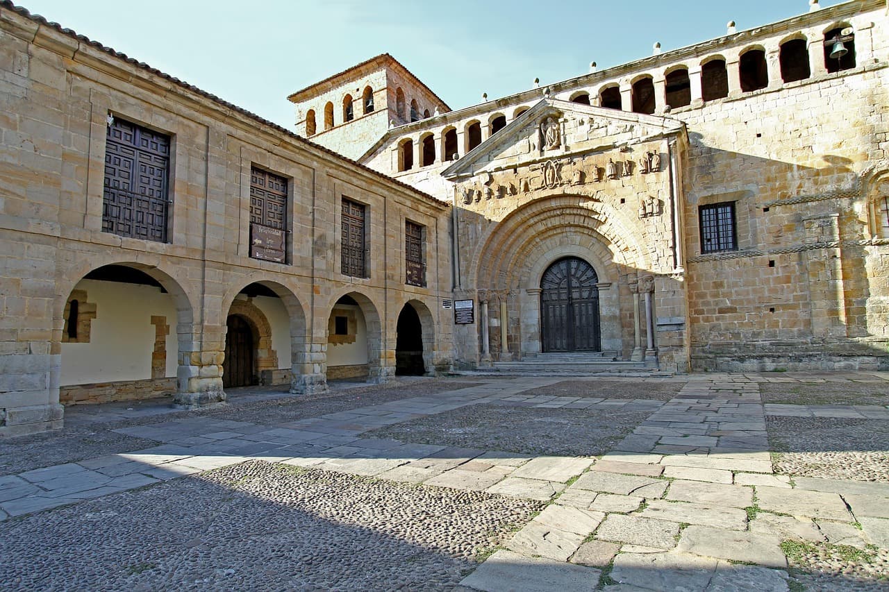 Altamira and Santillana del Mar highlight for day 2